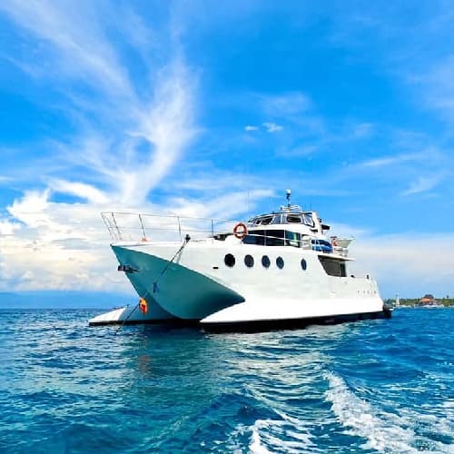 Haruku Yacht Charter