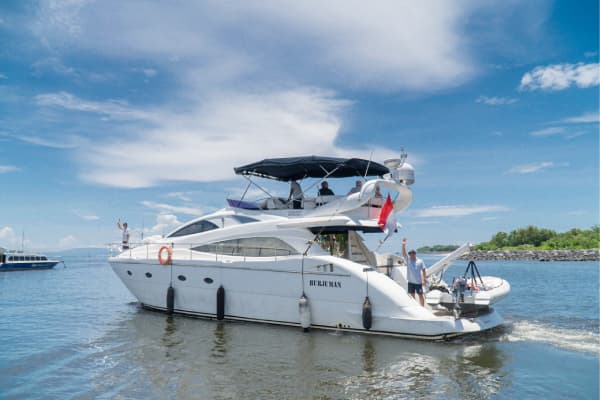 Burjuman Yacht Charter